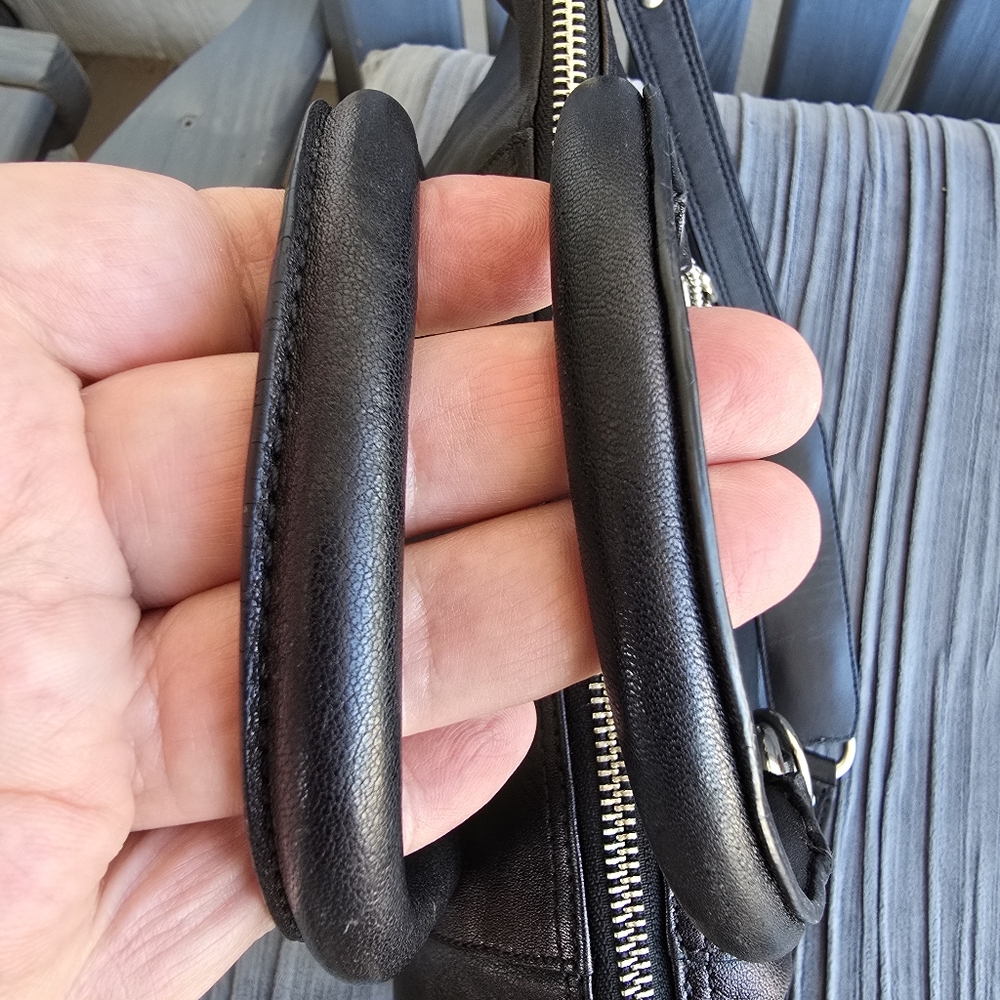 Coach Y2K June 1998 Great Condition Black Leather Tote Bag Purple Silk Inerior - Picture 15 of 17